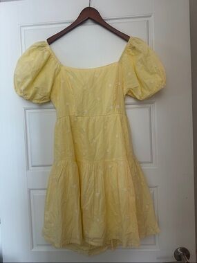 Jessica Simpson Pale Yellow Puff-Sleeve Tiered Embroidered Dress